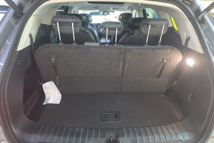 Used Ford Edge 2025 Escape L 2.0T EcoBoost Two-Wheel Drive 7-Seater Luxury Model
