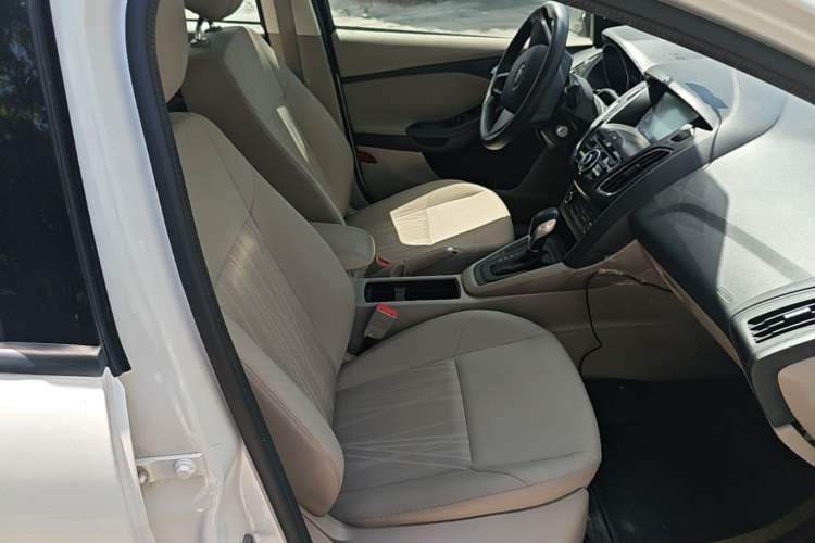 Used Ford Focus 2017 Sedan 1.6L Automatic Comfort Plus SmartDrive Edition
