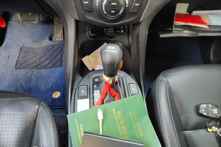 Used Hyundai Grand SantaFe 2013 3.0L 7-Seater 4x4 Flagship Edition
