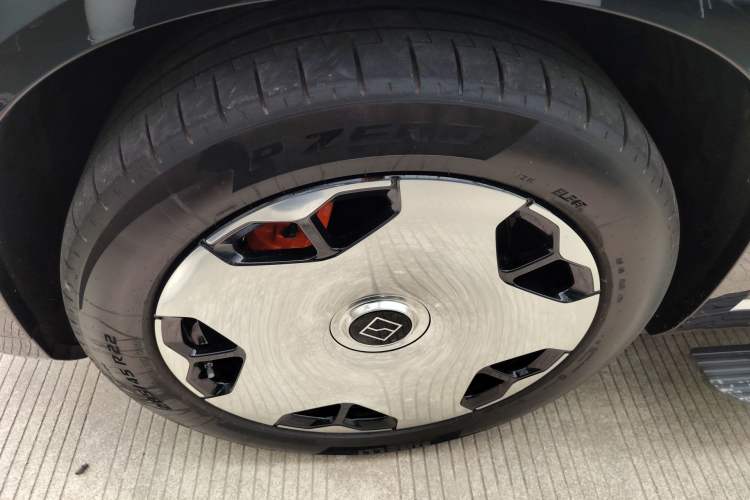 Used Zeekr 9X 2025 Ultra Edition Left Front Wheel Hub