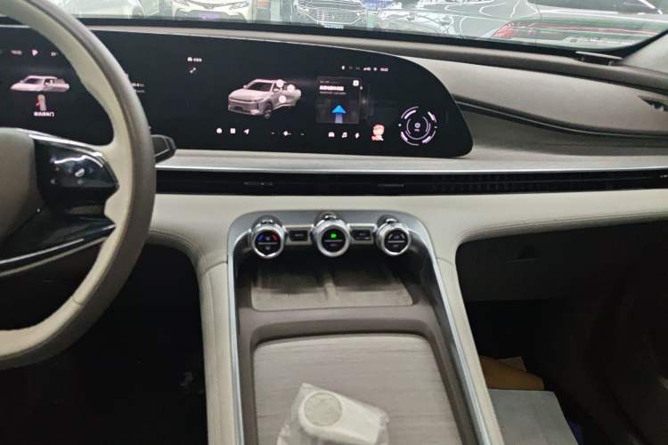 Used EXEED Stellar C-DM 2024 1.5T Long-Range Pro Audio And AC Panel