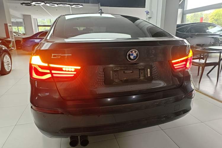 Used BMW 3 Series GT 2019 320i Sport Edition
