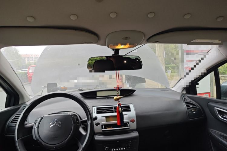 Used Citroen C-Quatre 2010 Sedan 1.6L Manual Shangle Version
