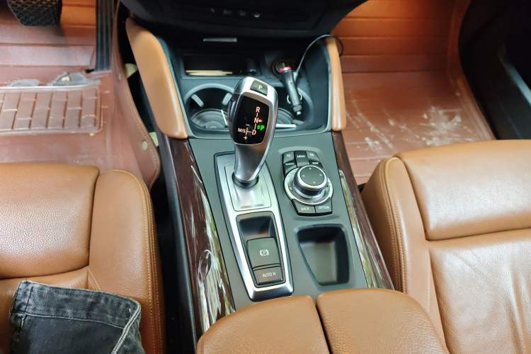 Used BMW X6 2011 xDrive35i Gear Lever