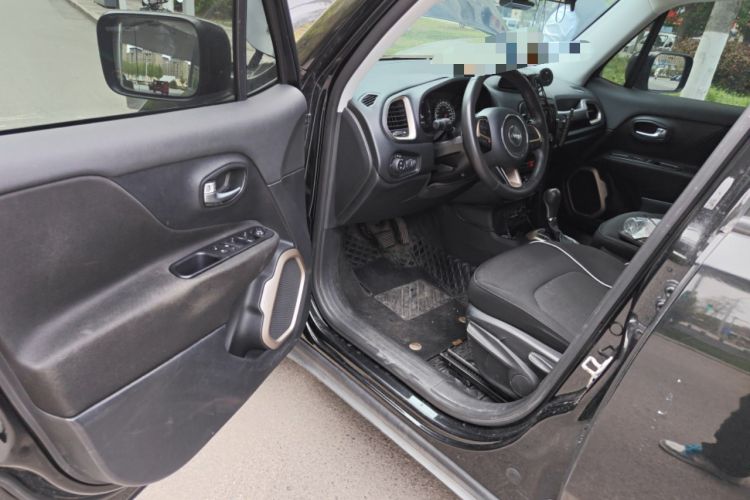 Used Jeep Renegade 2017 180T Automatic Jingneng Edition Driver Seat