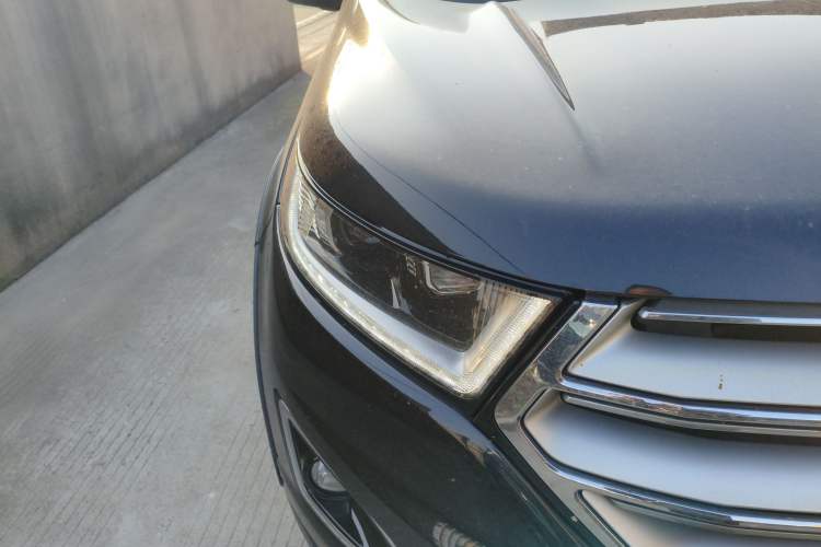 Used Ford Edge 2016 EcoBoost 245 Four-Wheel Drive Titanium 7-Seater