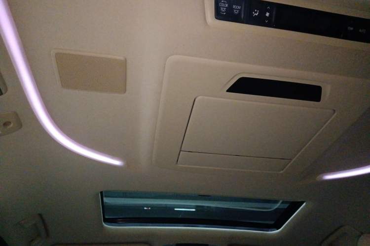 Used Toyota Alphard 2019 Dual-Engine 2.5L Luxury Edition Headliner