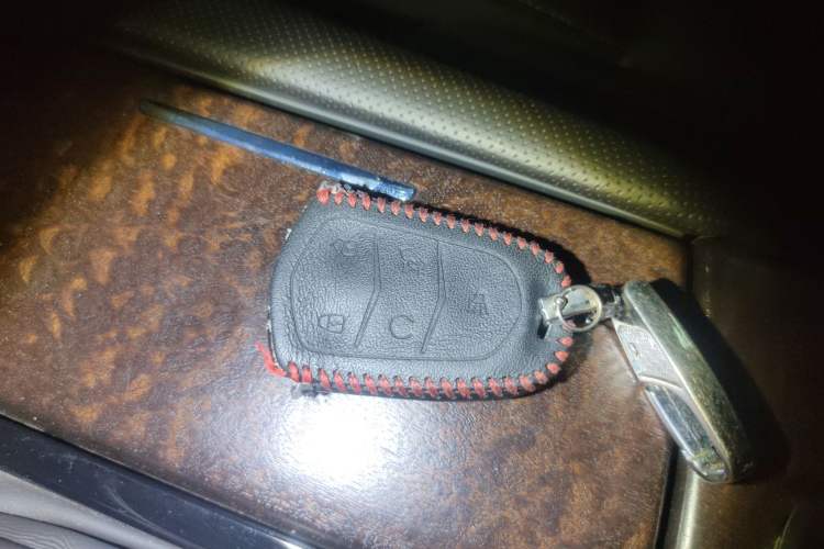 Used Cadillac XTS 2018 28T Tech Edition Vehicle Key