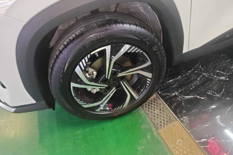 Used Geely Auto Emgrand X7 Sport 2024 1.5TD Smart Connect+
