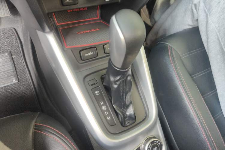 Used Suzuki Vitara 2016 1.4T Automatic 4x4 Flagship Model Gear Lever