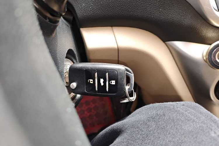 Used CHANGAN Eado 2015 1.6L Manual Luxury Model China IV Standard