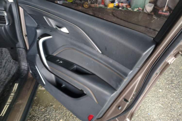 Used Bestune T77 2019 230 TID Automatic Luxury Version National V
