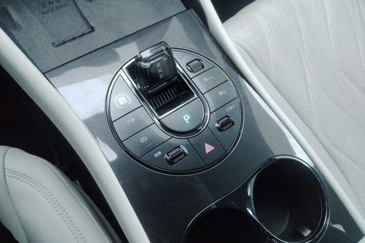 Used BYD Seal 06GT 2025 Intelligent Driving Version 605 Heatwave Edition Gear Lever