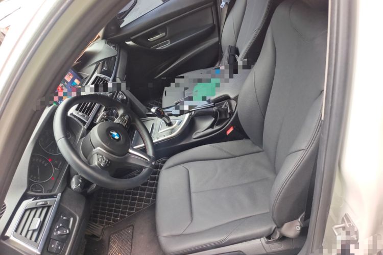 Used BMW 3 Series 2017 318Li Fashion Model Left Front Seat