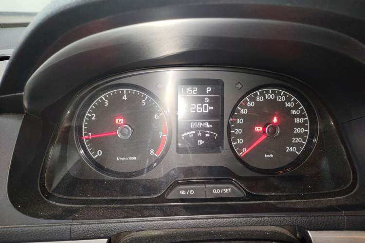 Used Volkswagen Lavida 2013 Revised Classic 1.6L Automatic Fashion Edition