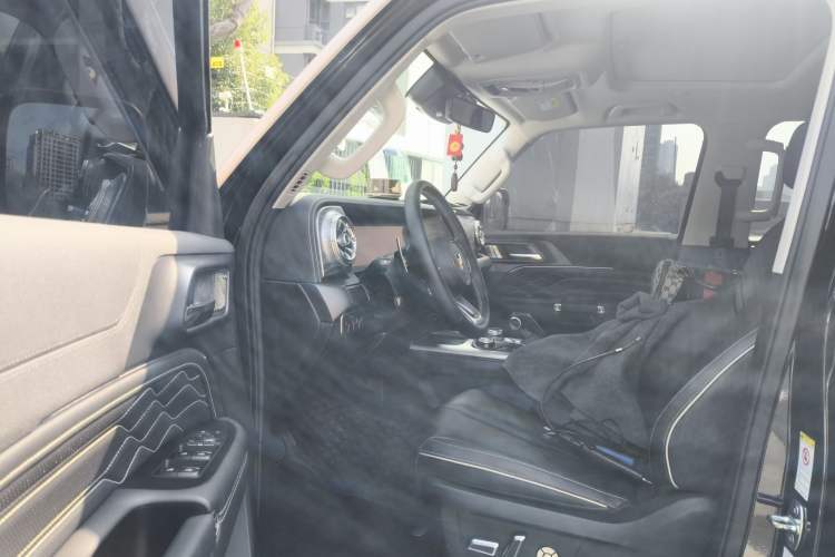 Used Tank 300 2023 City Edition 2.0T—Stylish as Ever
