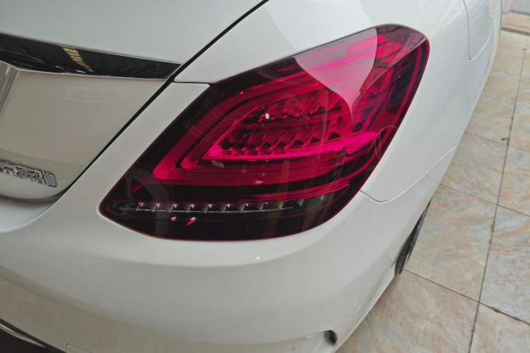 Used Mercedes-Benz C-Class 2019 C 180 L Fashion Edition Sport Version Exterior 3