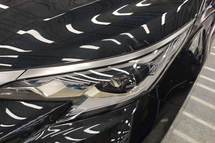 Used Toyota Granvia 2024 2.5L Hybrid Prestige PLUS Four-Wheel Drive Version
