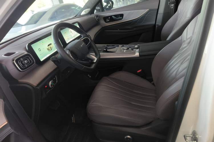 Used Chery Tiggo 9 2025 2.0T Automatic Two-Wheel Drive Luxury Edition 5 Seats