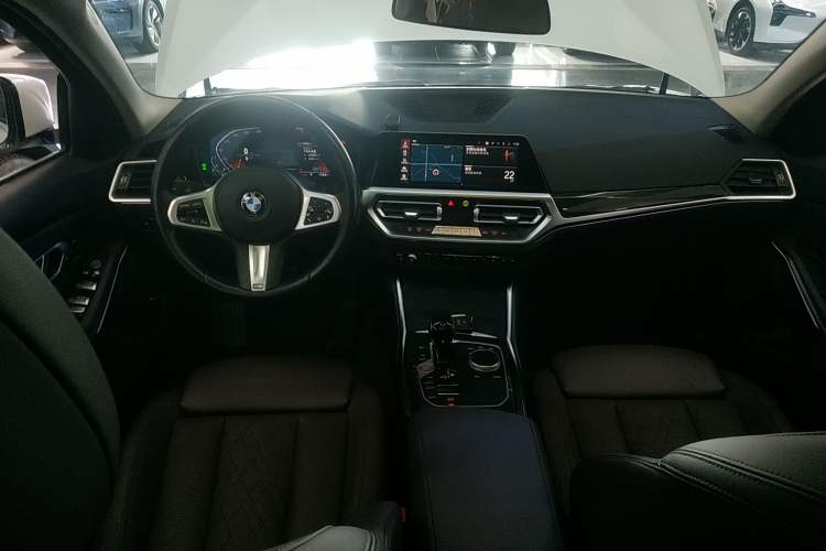 Used BMW 3 Series 2022 Updated 325Li M Sport Package
