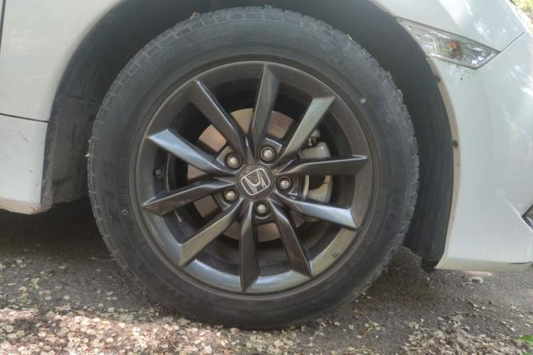 Used Honda Civic 2019 220TURBO CVT Dynamic Edition China VI Right Front Wheel Hub