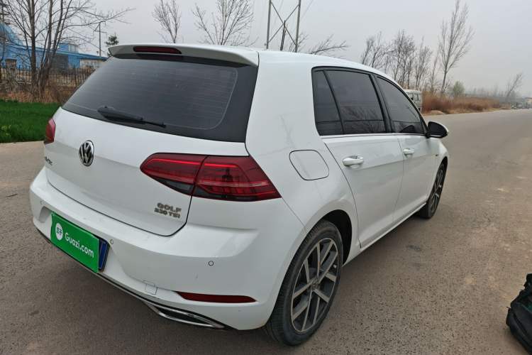 Used Volkswagen Golf 2018 230TSI Automatic Luxury Version