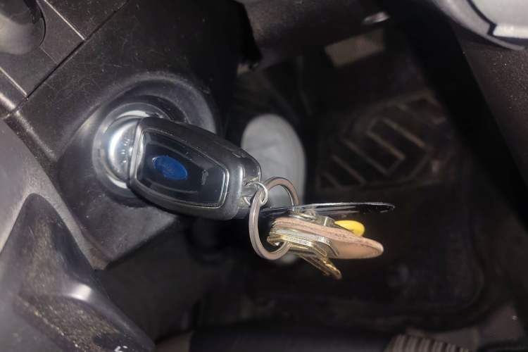 Used Ford Focus 2012 Sedan 1.6L Automatic Fashion Edition Vehicle Key