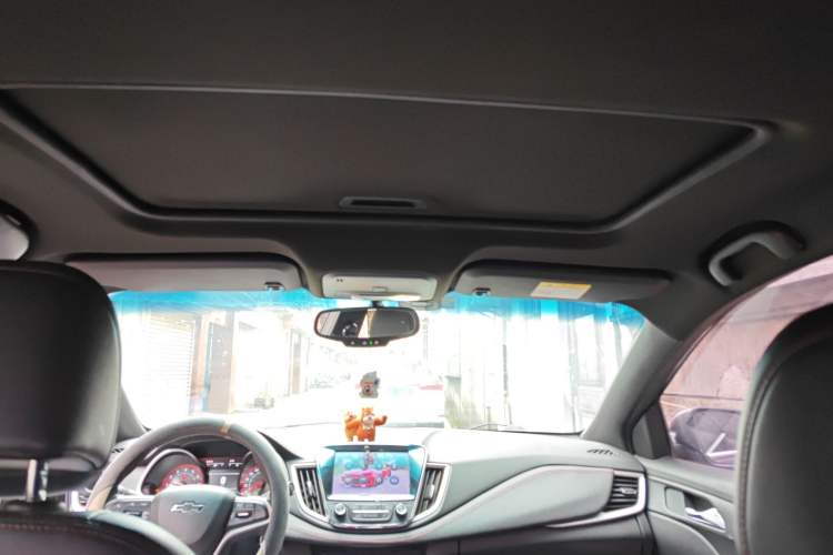 Used Chevrolet Monza 2019 RS 330T Automatic Comfort Edition China VI Standard Headliner