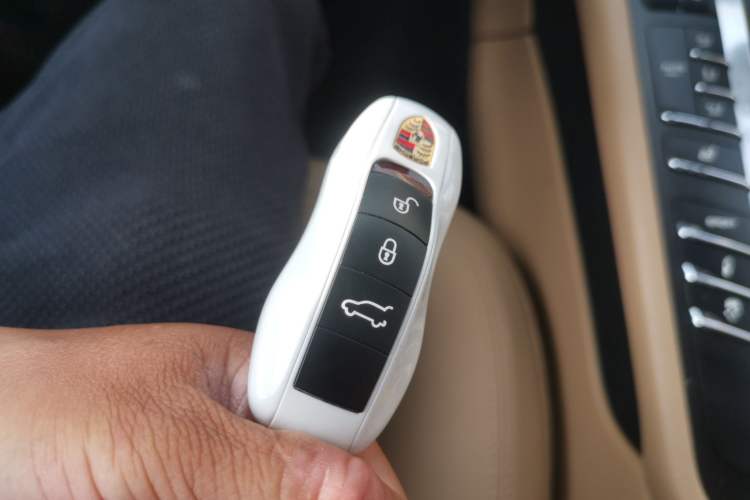 Used Porsche Macan 2017 Macan 2.0T Vehicle Key