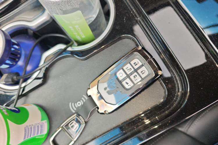 Used Honda Elysion 2022 2.0L eHEV Luxury Edition