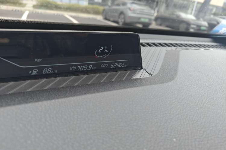 Used NETA V 2022 Chao 300 Lite Lithium Iron Phosphate
