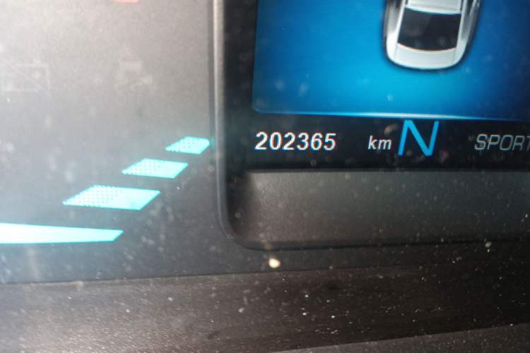 Used ORA iQ 2018 High-Range Version Smart Connectivity Model
