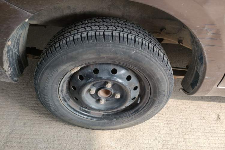 Used BAIC Weiwang M20 2014 1.5L Basic Version DAM15DL
