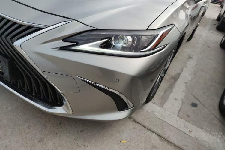 Used Lexus ES 2020 200 Excellence Edition