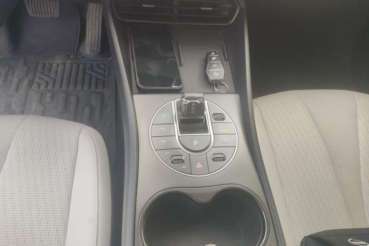 Used BYD Seal 05 DM-i 2025 DM-i Intelligent Drive 120KM Flagship Model Gear Lever