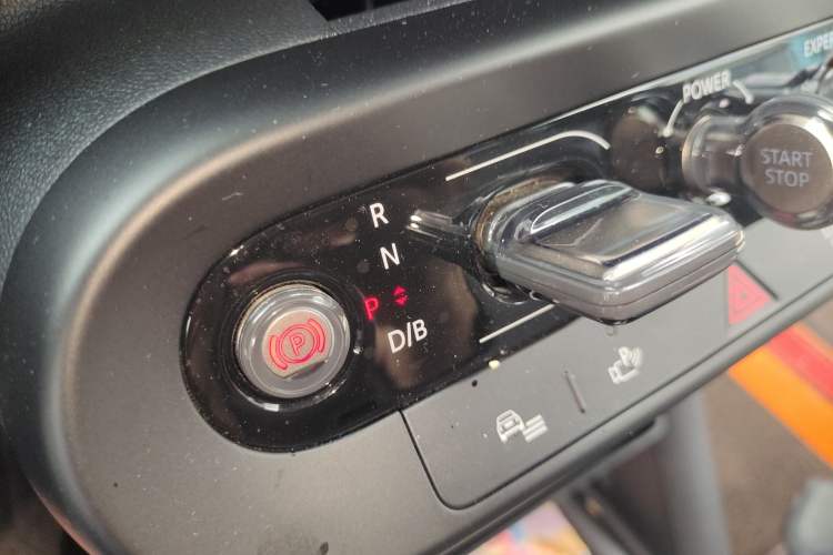 Used MINI Electric ACEMAN 2024 E Classic Edition Gear Lever