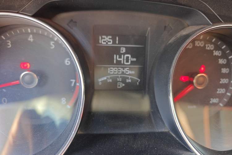 Used Volkswagen Bora 2013 1.6L Manual Fashion Edition Odometer Close Up