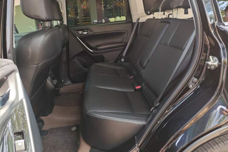 Used Subaru Forester 2016 2.5i Luxury Navigation Edition
