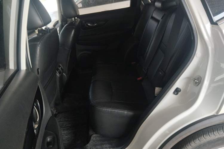 Used Nissan X-Trail 2019 2.0L CVT Smart Connect Comfort Edition 2WD