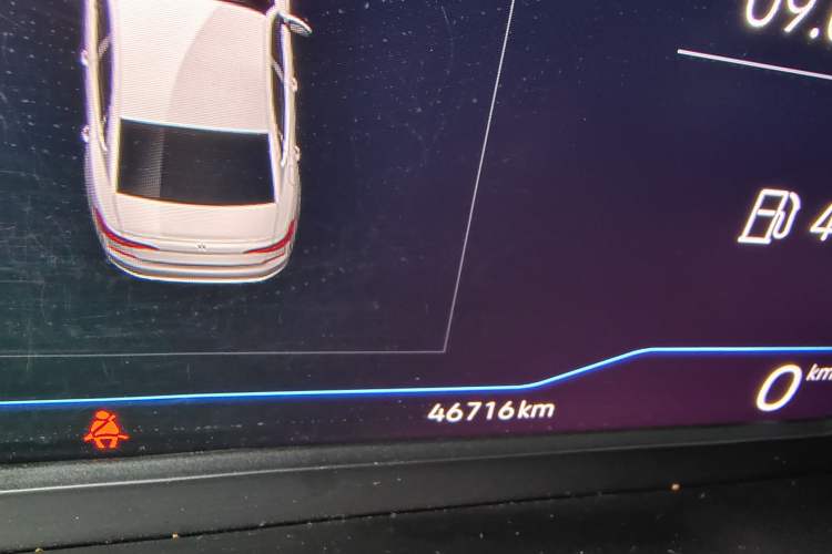 Used Volkswagen Passat 2019 330TSI Luxury Edition China VI Standard Odometer Close Up