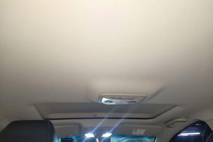 Used Geely Auto Emgrand 2017 Hatchback RS Million Edition 1.5L CVT Upward Version
