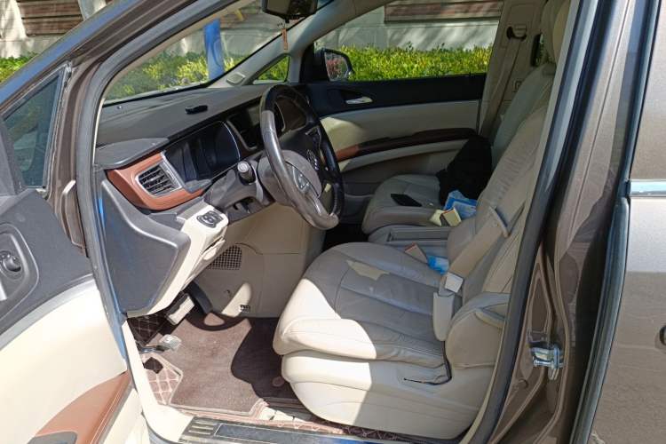 Used Buick GL8 2014 2.4L LT Luxury Business Executive Edition