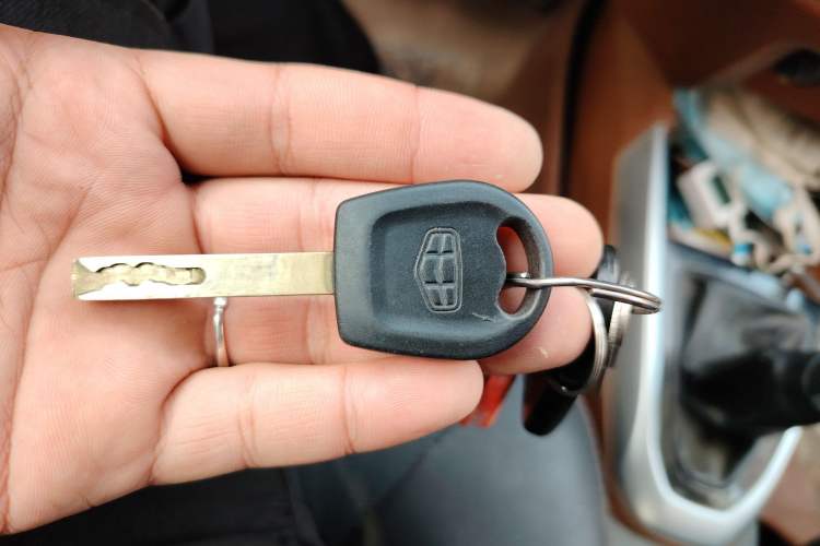 Used Geely Auto Diamond 2017 1.5L Manual Value-Added Model
