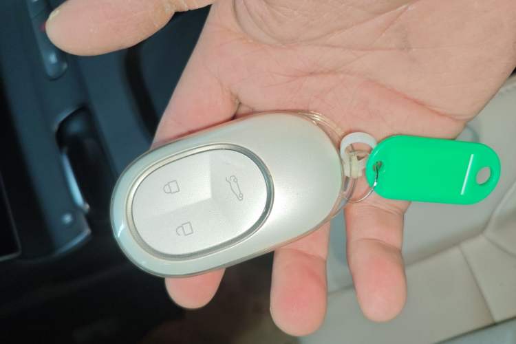 Used Nio ET5 2022 75 kWh Vehicle Key