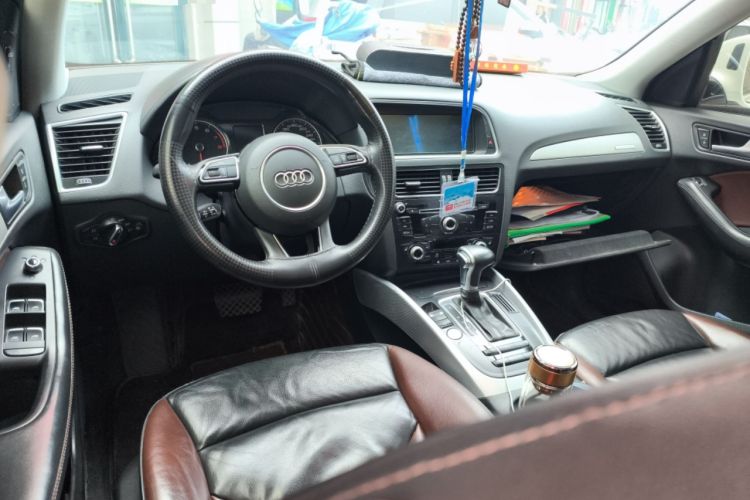 Used Audi Q5 2018 Collector's Edition 40 TFSI Technology Model