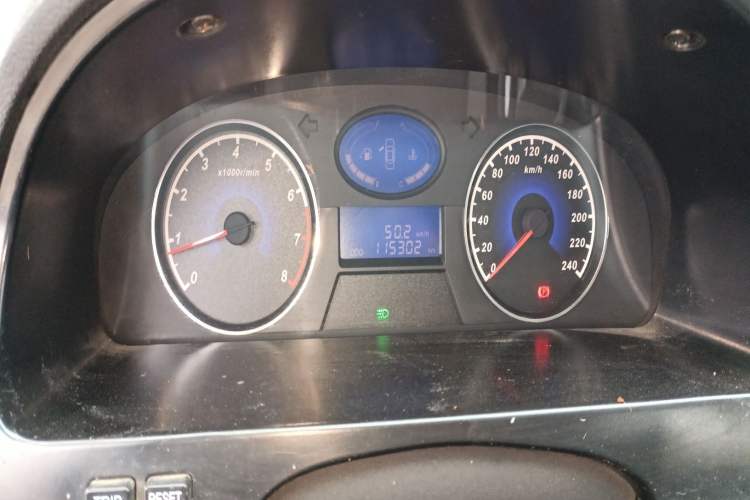 Used Geely Auto Emgrand 2014 Sedan 1.5L Manual Elite Model
