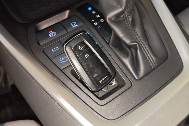 Used Toyota RAV4 2020 2.0L CVT 4x4 Style PLUS Edition Interior 1