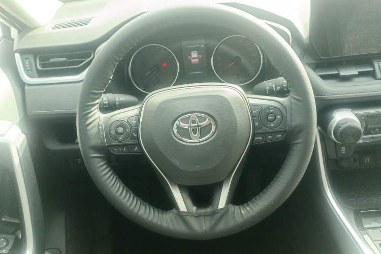 Used Toyota RAV4 2024 2.0L CVT Two-Wheel Drive Urban Edition

