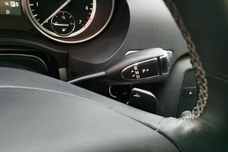 Used Mercedes-Benz R-Class 2014 R 320 4MATIC Business Model
