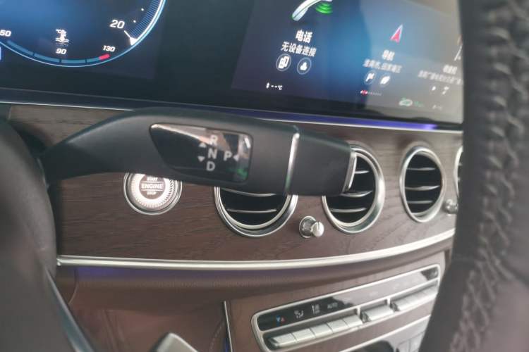 Used Mercedes-Benz E-Class 2023 E 260 L
